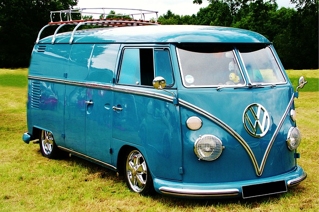 modrý volkswagen